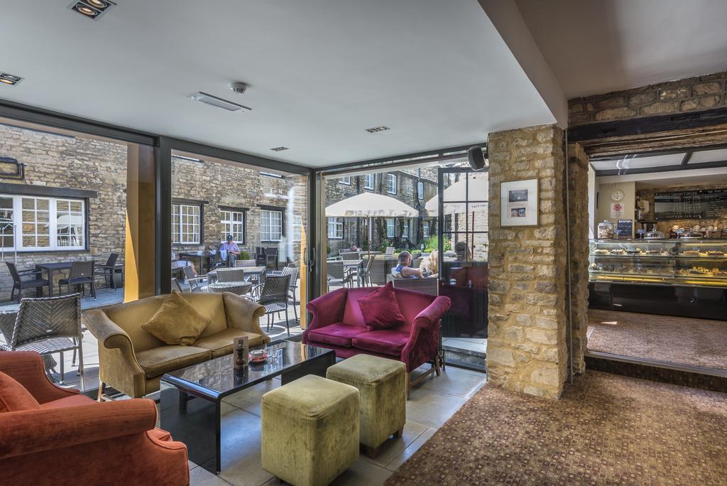 The Talbot Hotel, Oundle , Near Peterborough Esterno foto